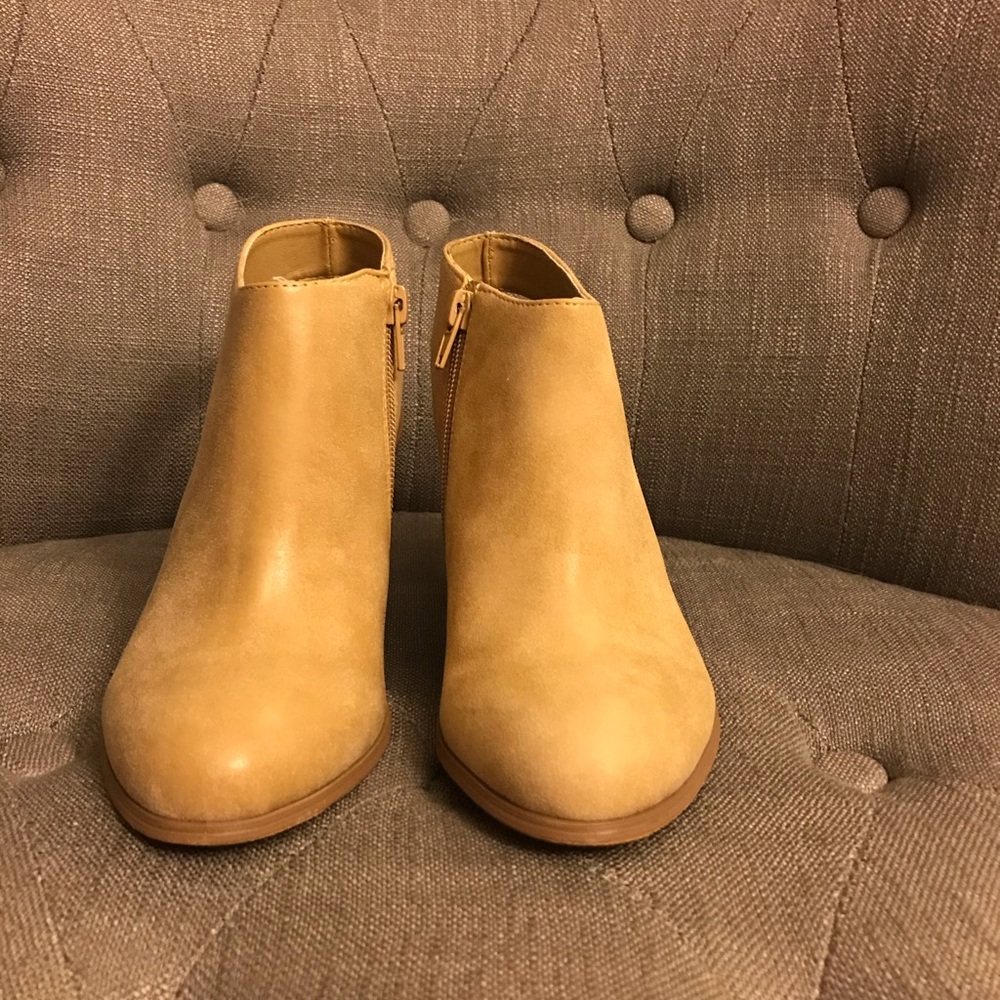 Booties chunk heels